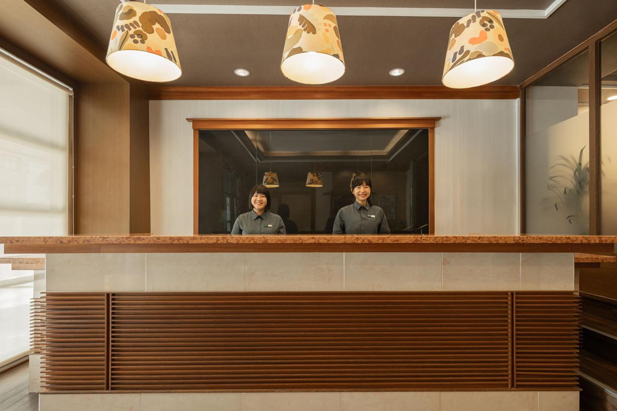 Kindness Hotel Weiwuying Kaohsiung Buitenkant foto