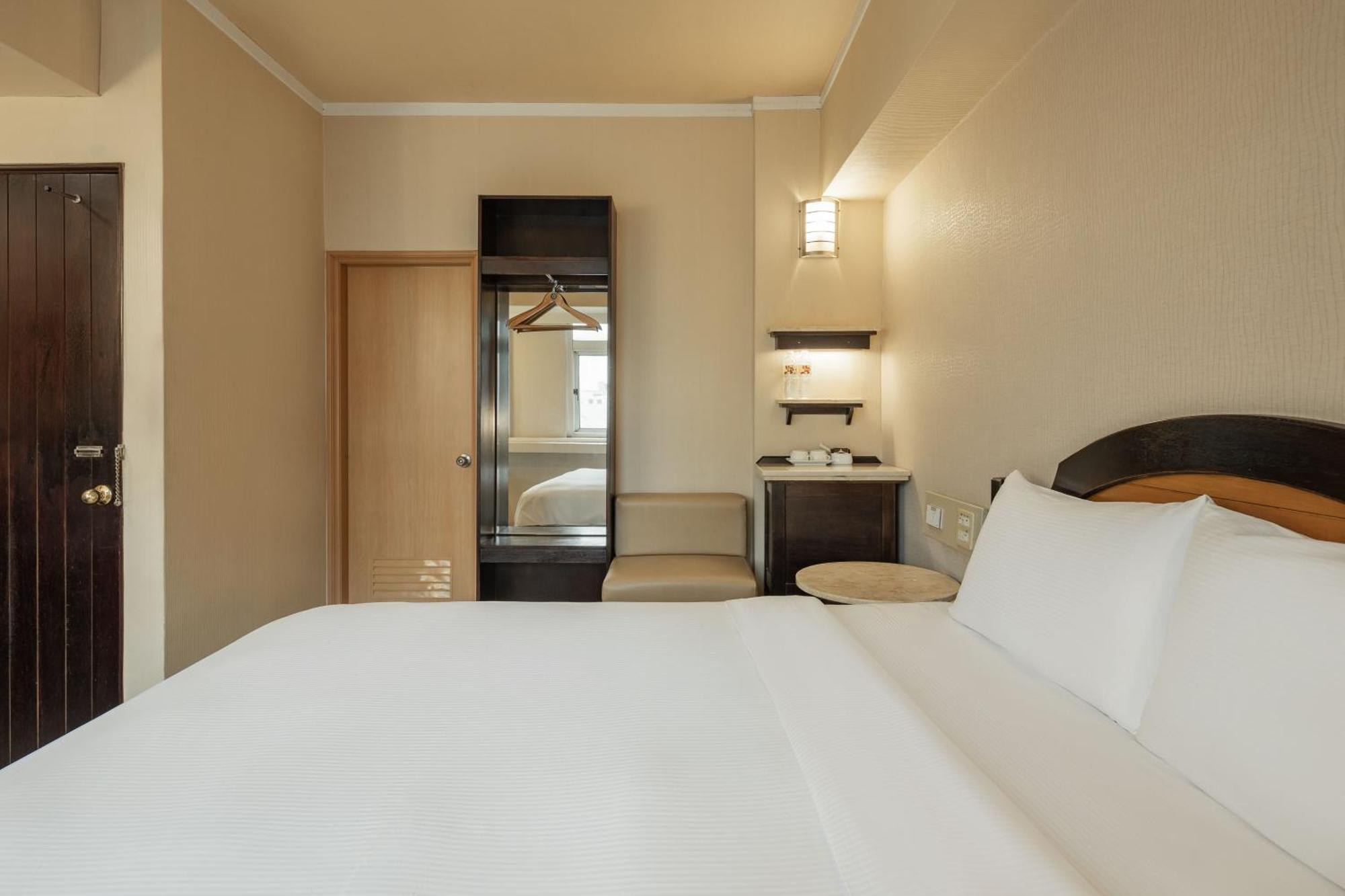 Kindness Hotel Weiwuying Kaohsiung Kamer foto