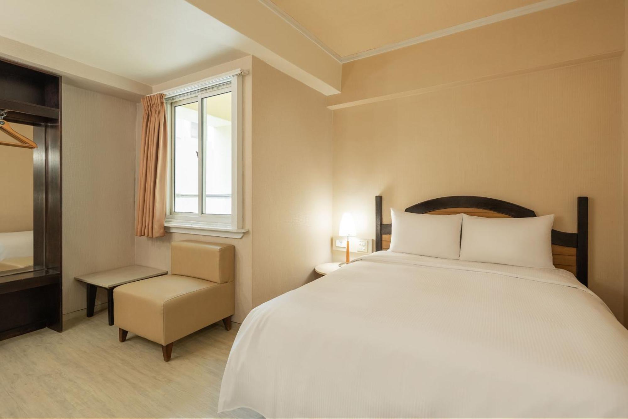 Kindness Hotel Weiwuying Kaohsiung Kamer foto