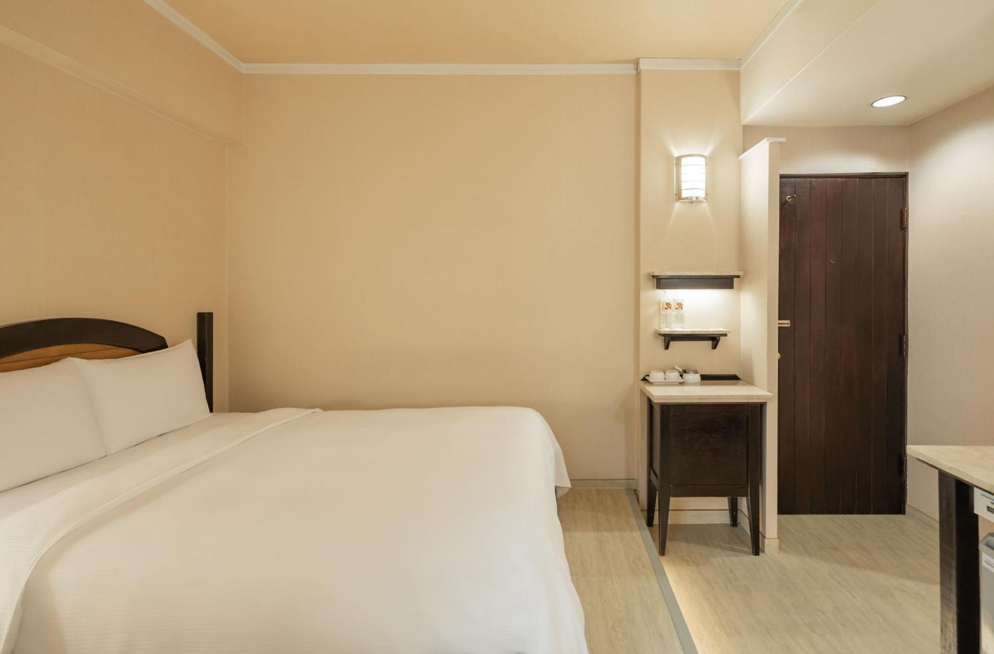 Kindness Hotel Weiwuying Kaohsiung Kamer foto