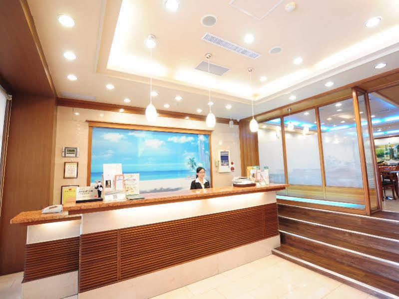 Kindness Hotel Weiwuying Kaohsiung Buitenkant foto